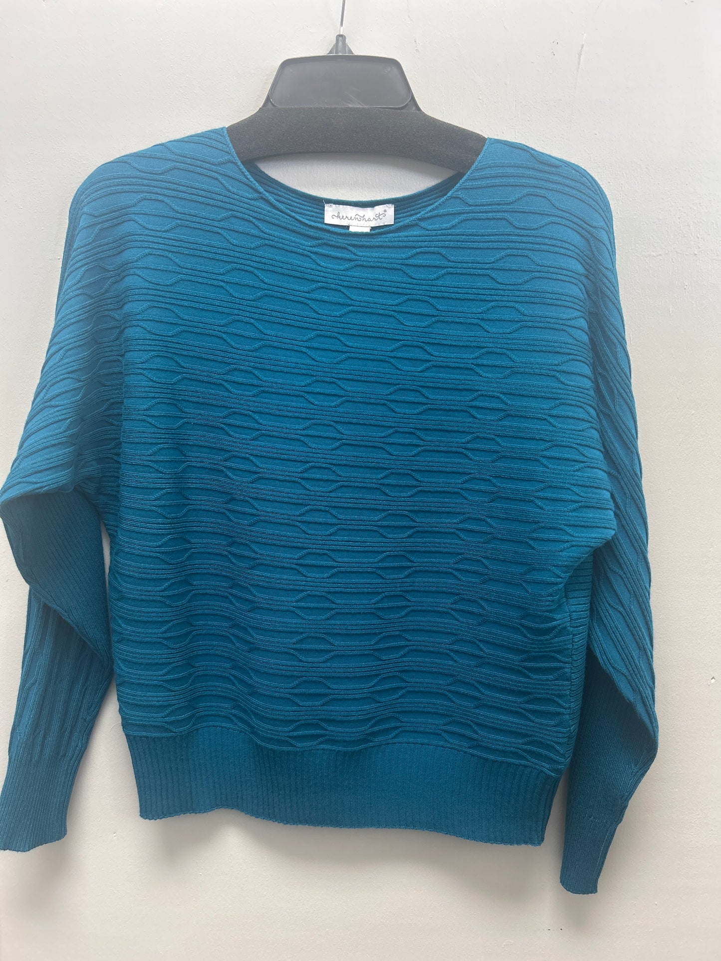 Miss Tops - Keren Hart Sweater