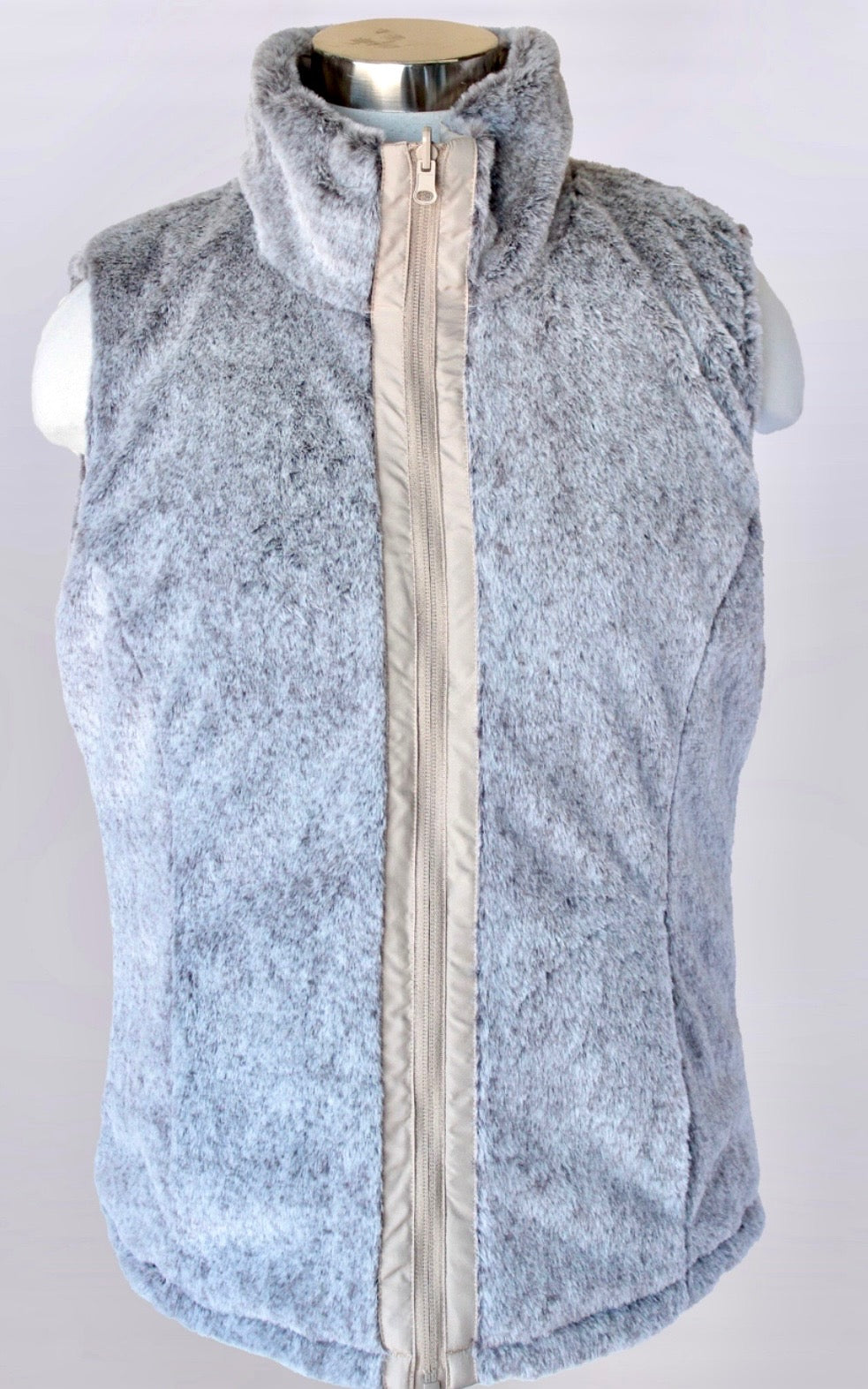 Keren Hart - Reversible Vest