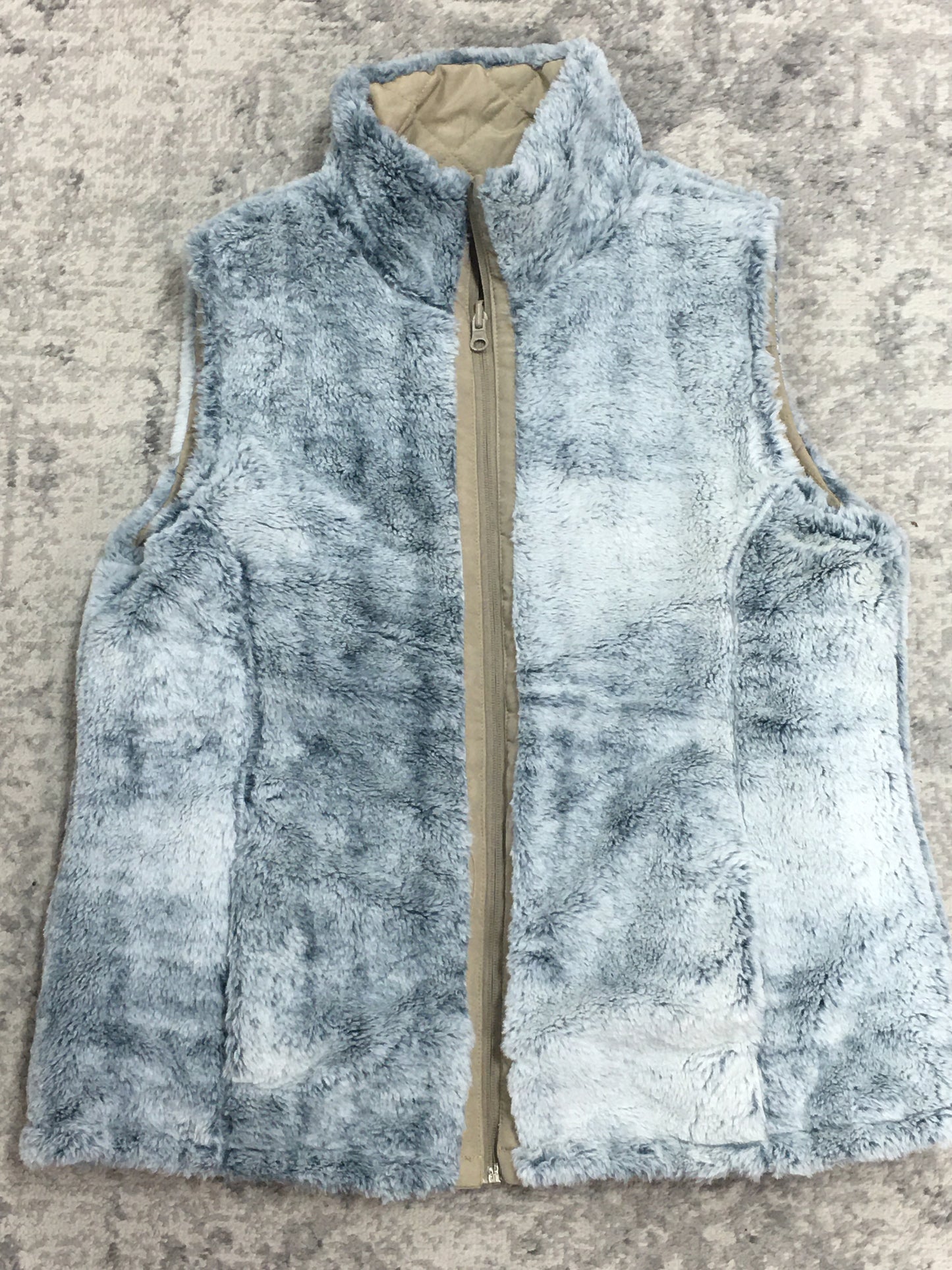 Keren Hart - Reversible Vest