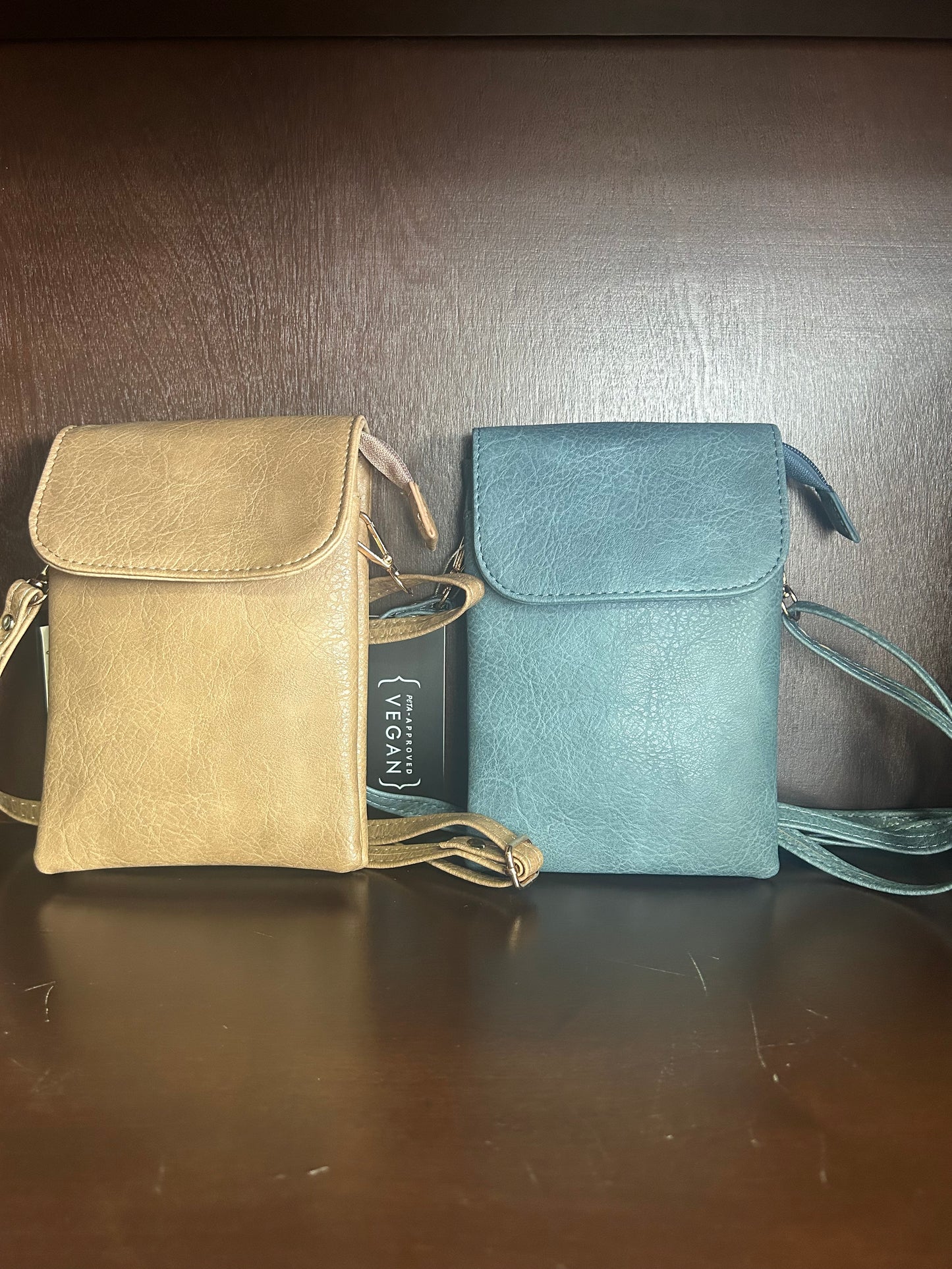 Essential Crossover Bag