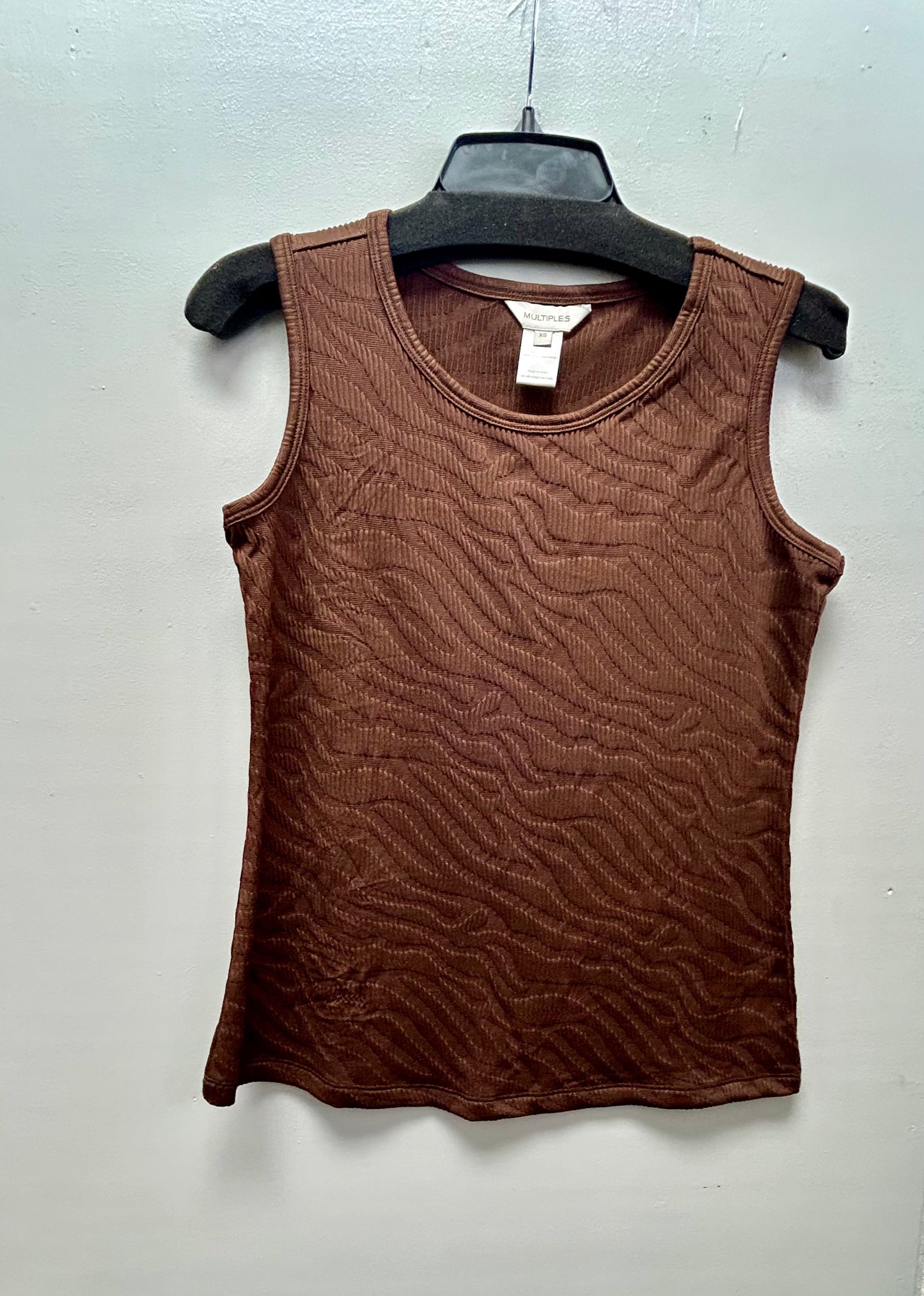 Multiple Missy jacket and tank