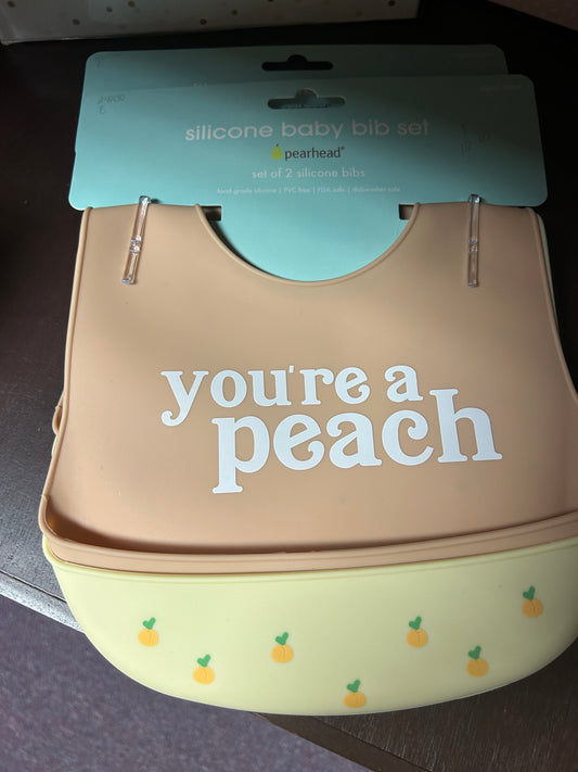 Girl’s silicon bibs