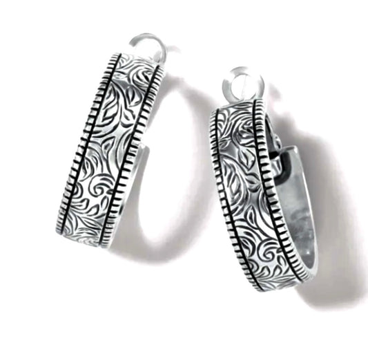 Romanza Medium Hoop Earrings