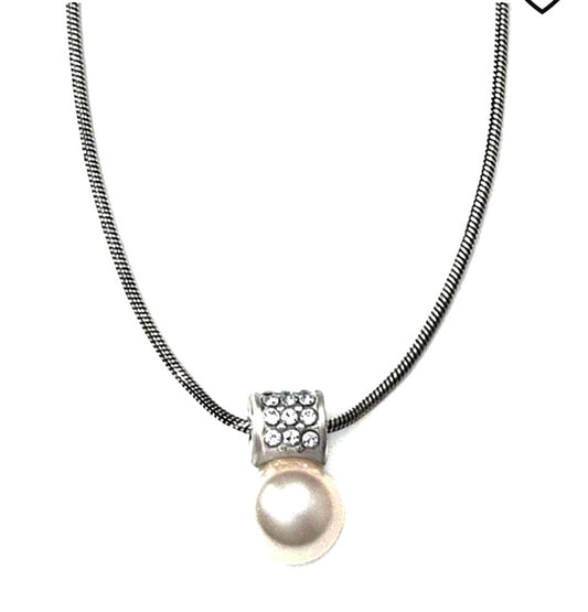 Meridian Petite Pearl Necklace